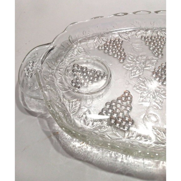 Vtg Anchor Hocking Glass Snack Set 6 Piece Plate & Cup Set Grape Leaf Design - Picture 5 of 12